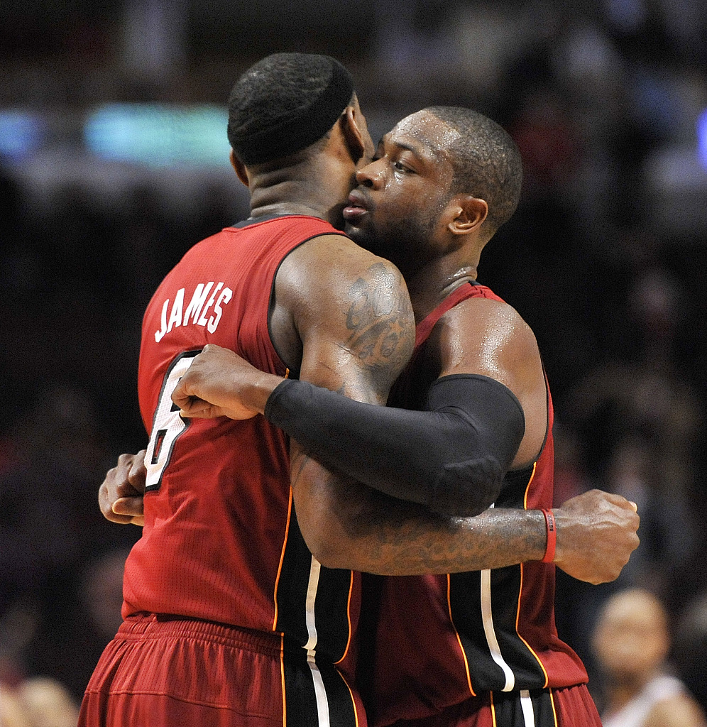 开云APP-夸梅：韦德亲口说自己督促詹姆斯 但没人敢说自己督促乔丹&amp;科比